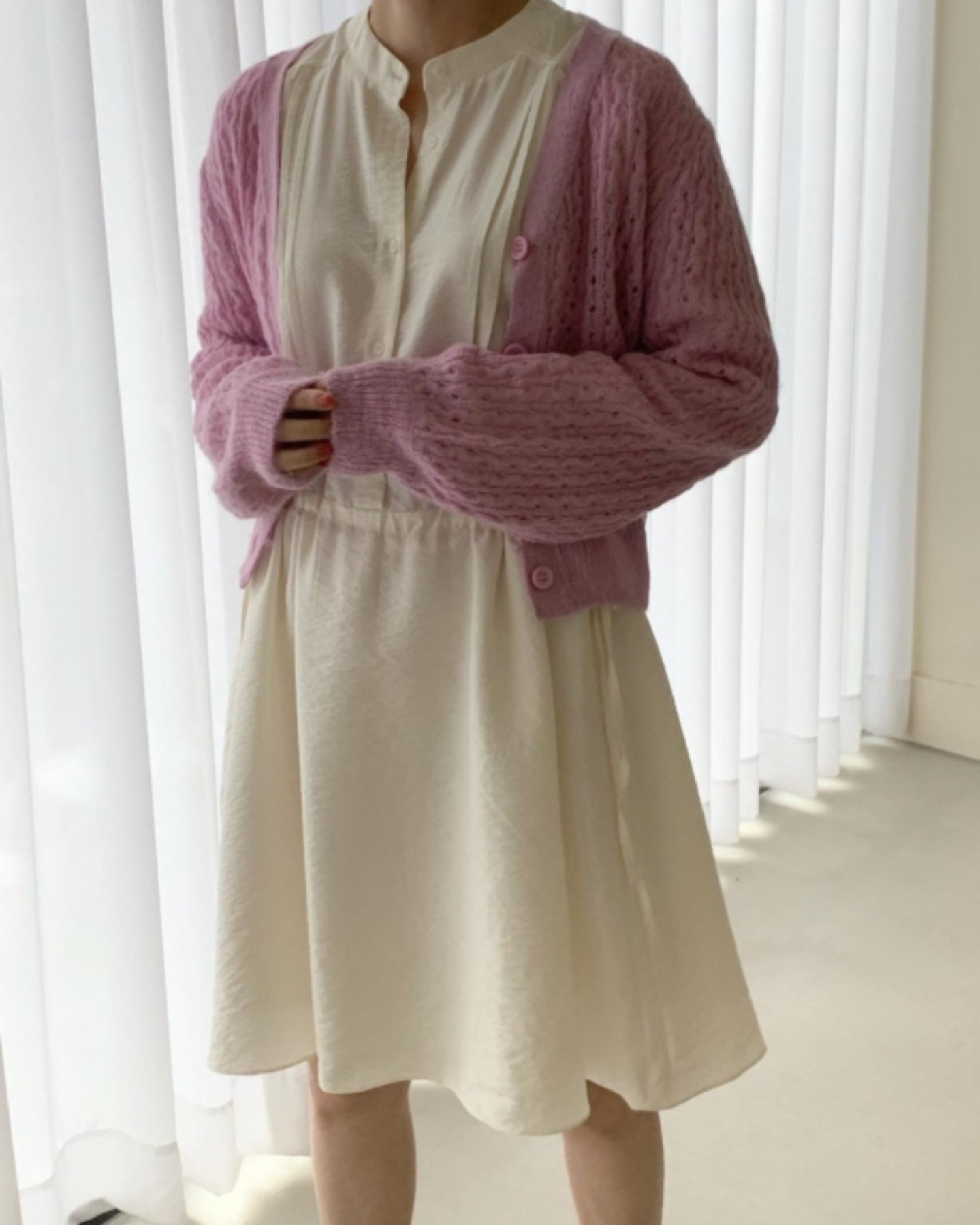 브이넥 울 니트 가디건 여성 스웨터 (크림 핑크 소라)